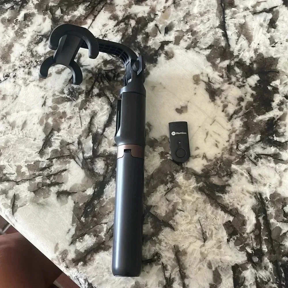 Hummix‎ Selfie Stick Tripod W/Bluetooth